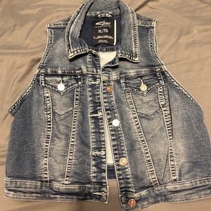 Silvers XL denim vest